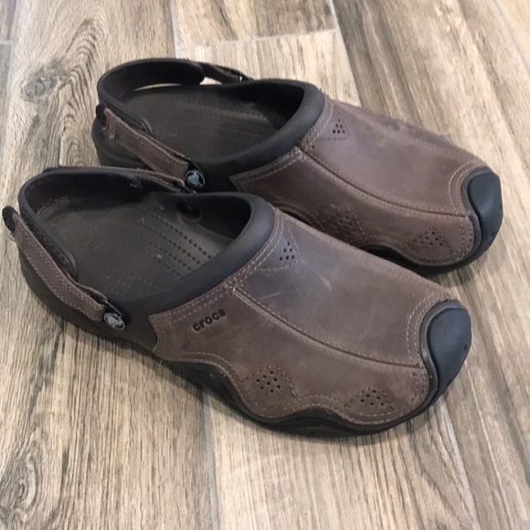 mens brown leather crocs
